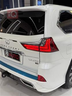 Lexus LX